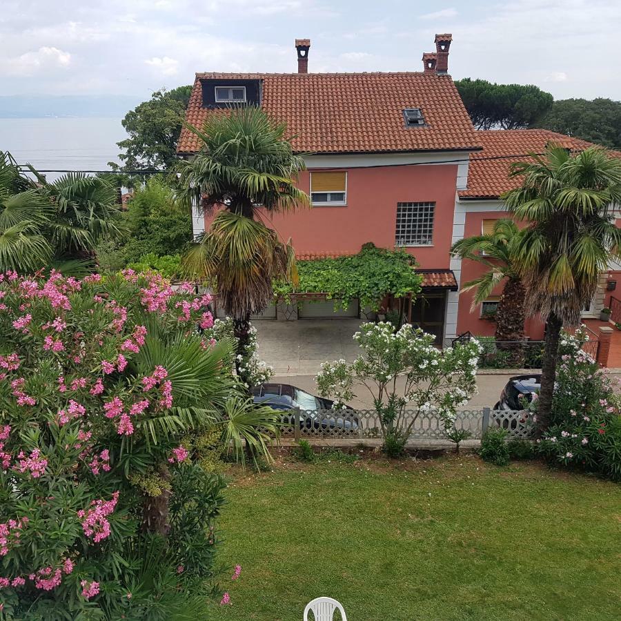Villa Niki Rezine Lovran Buitenkant foto